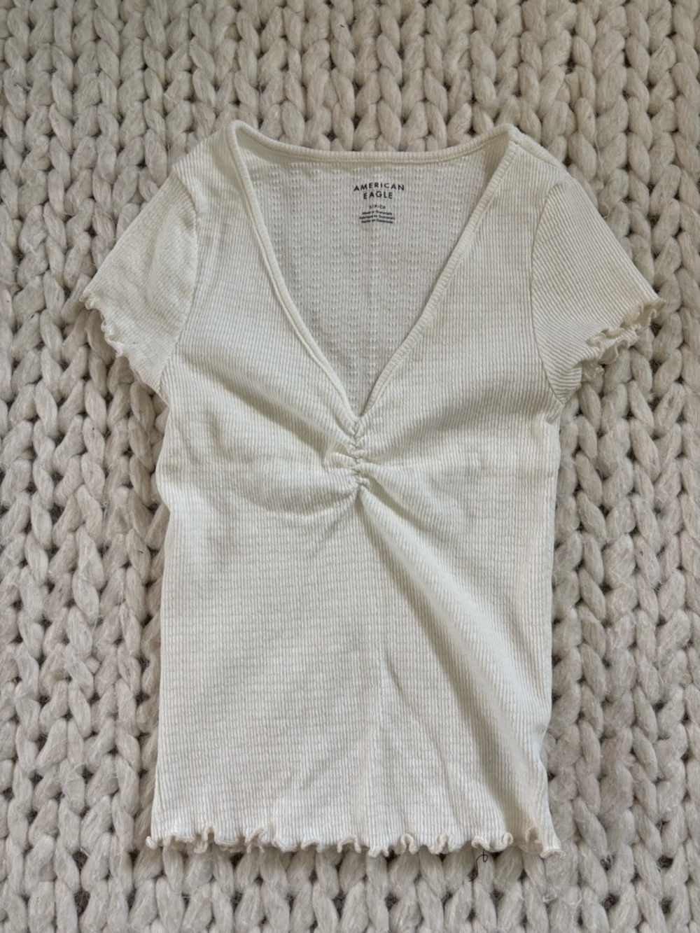 American Eagle Outfitters Cream Ribbed V-Neck Ruched Short Sleeve Tee